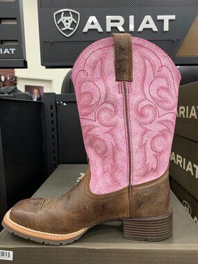 Ariat Ladies Size 9.5 Hybrid Rancher Western Boot NEW